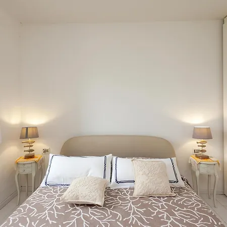Apartment Vip 9, *